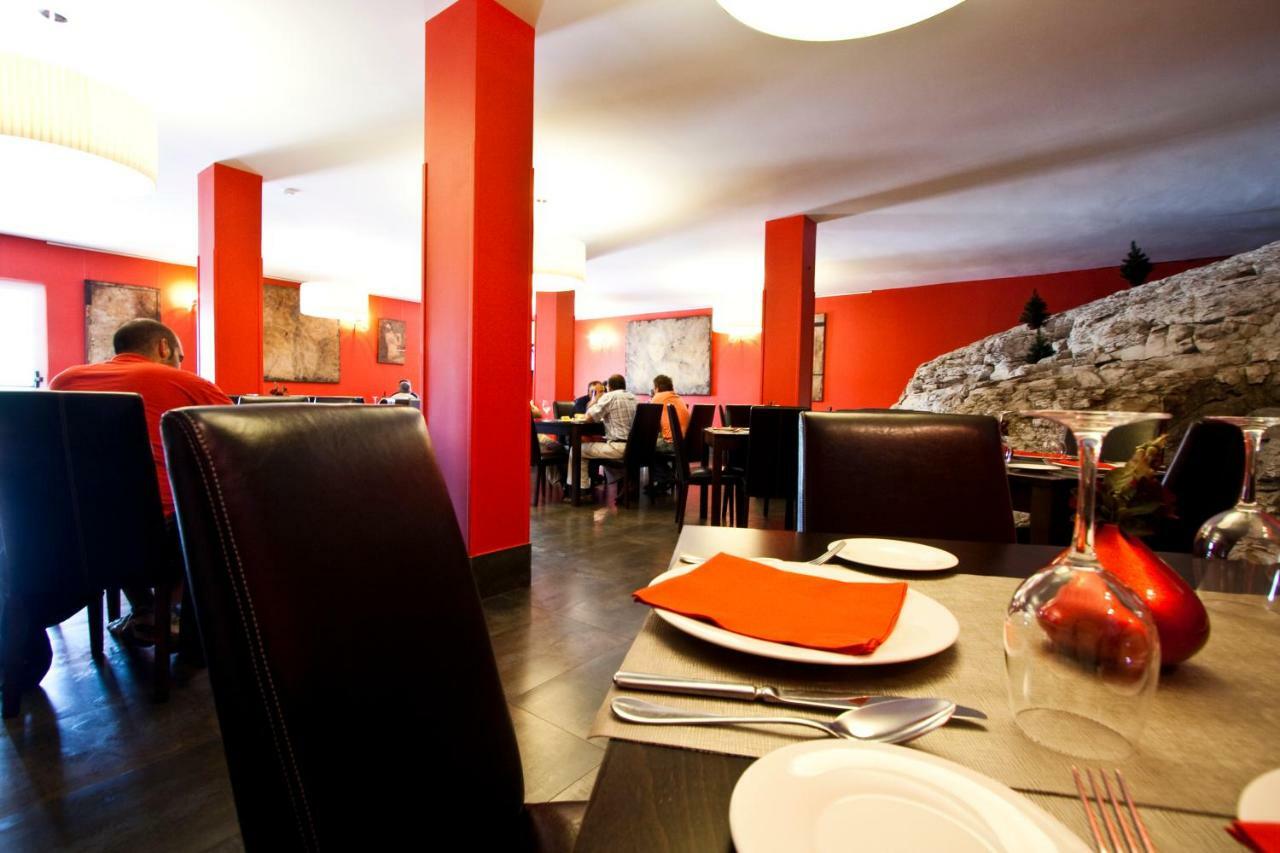 Hotel Restaurante Puente Romano Quincoces de Yuso Eksteriør bilde